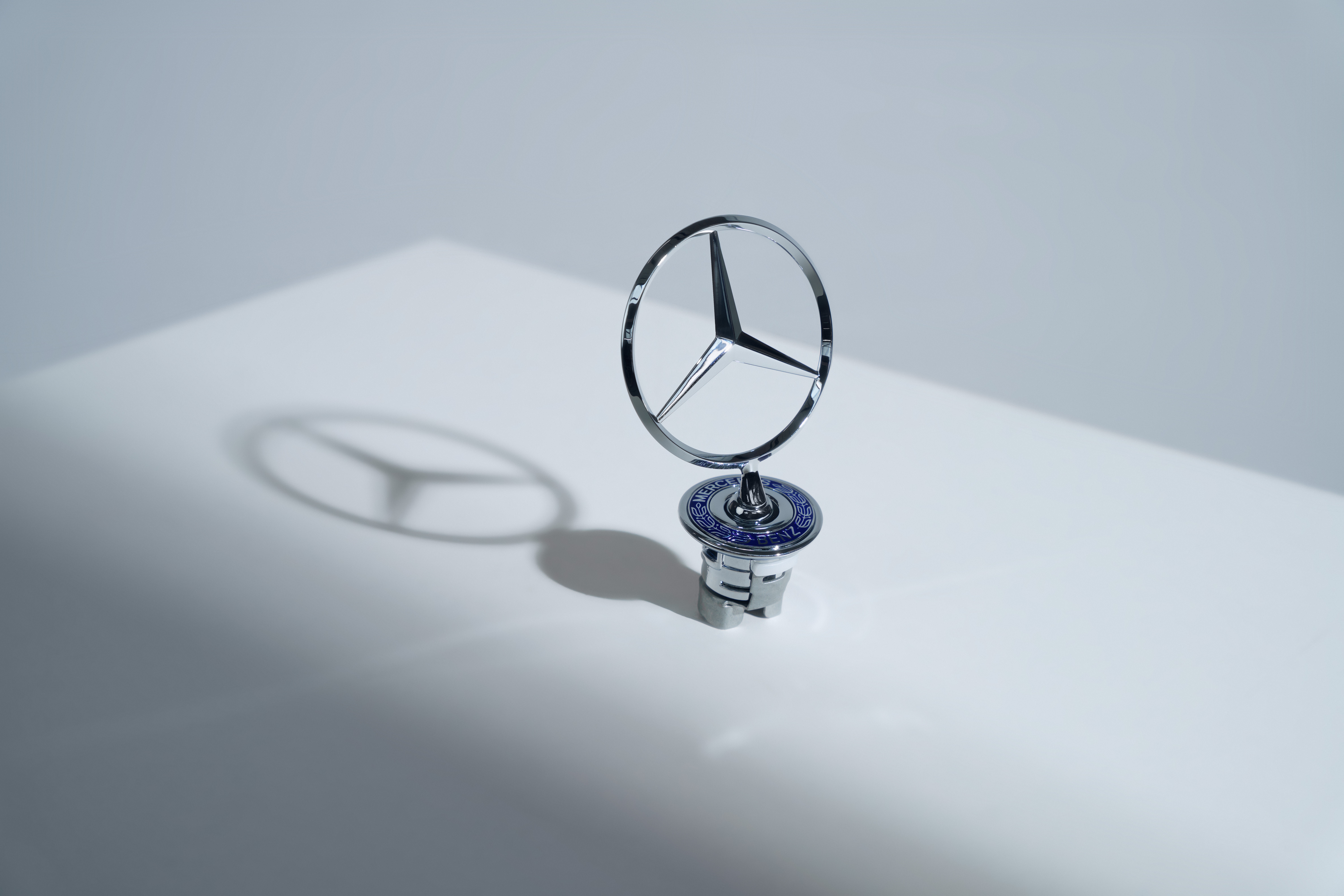 Mercedes-Stern für die Baureihen 124, 202, 208, 210, 211 und 220