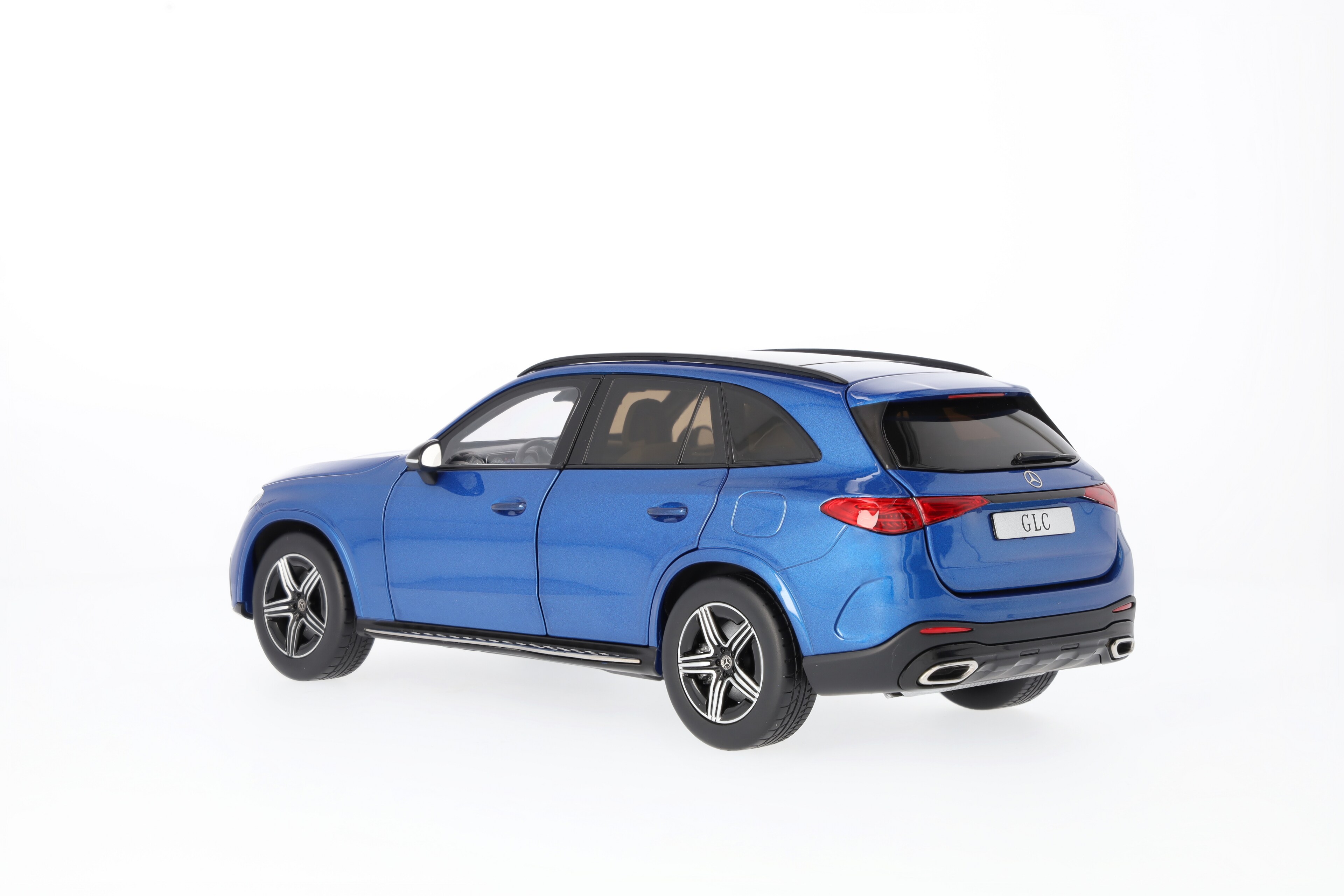 Mercedes-Benz - GLC, AMG Line, X254 spektralblau, 1:18