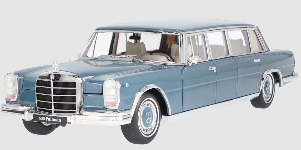 600 Pullmann W 100 (1963-1981) blau, NZG, 1:18
