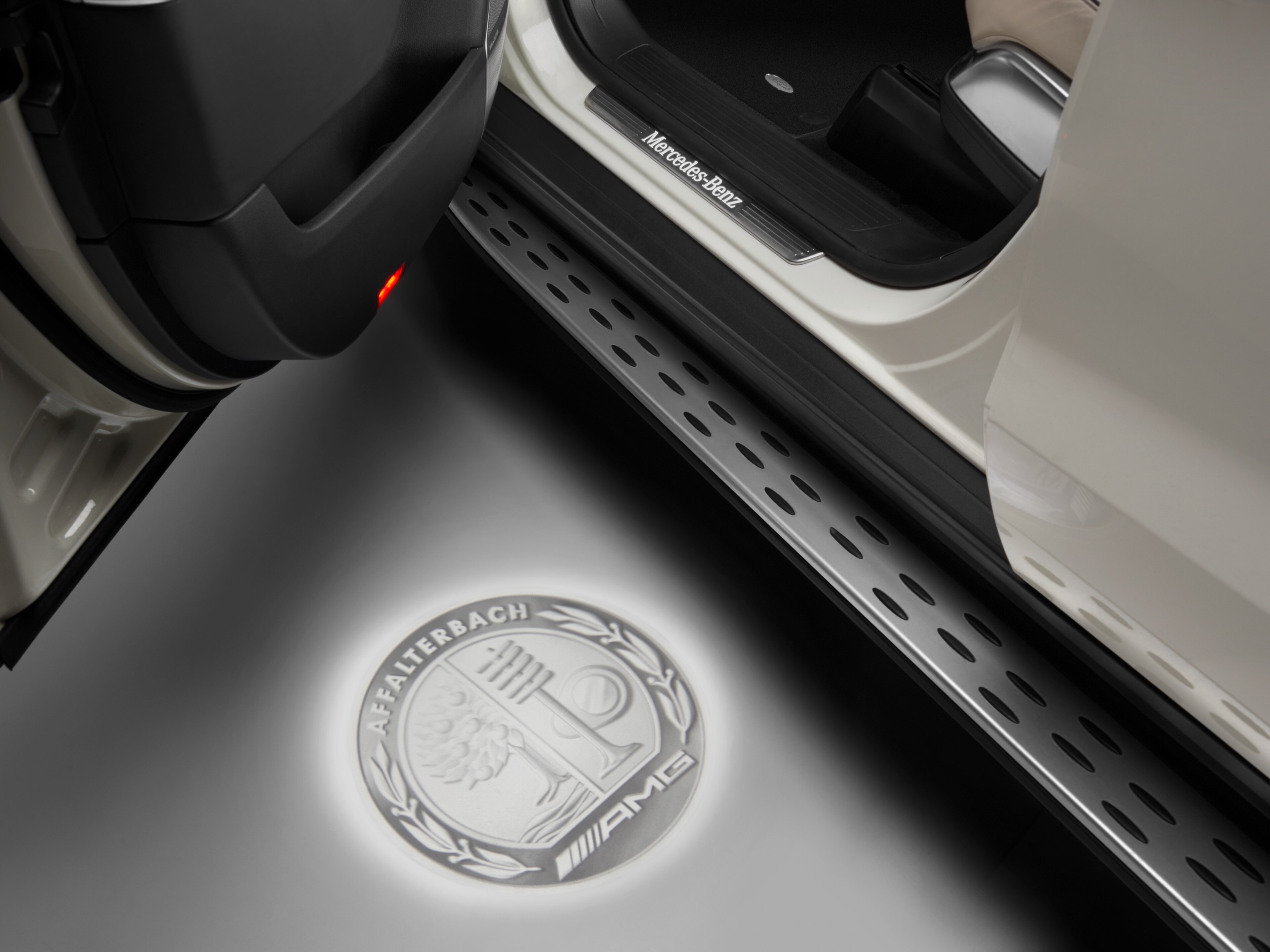 Mercedes-Benz - LED Projektor, AMG Wappen LED Projektor, AMG Wappen