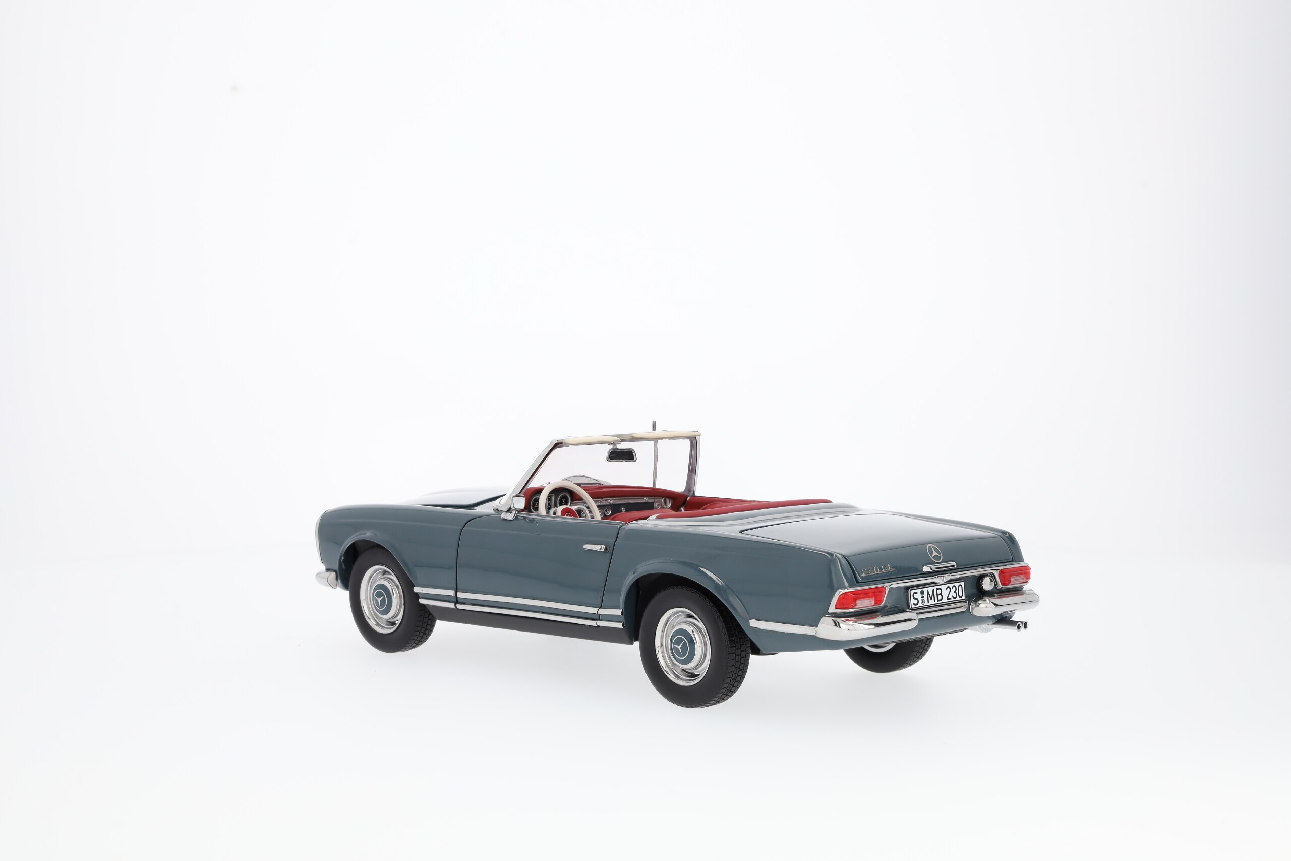 230 SL Pagode W 113 (1963-1967) blaugrau, 1:18