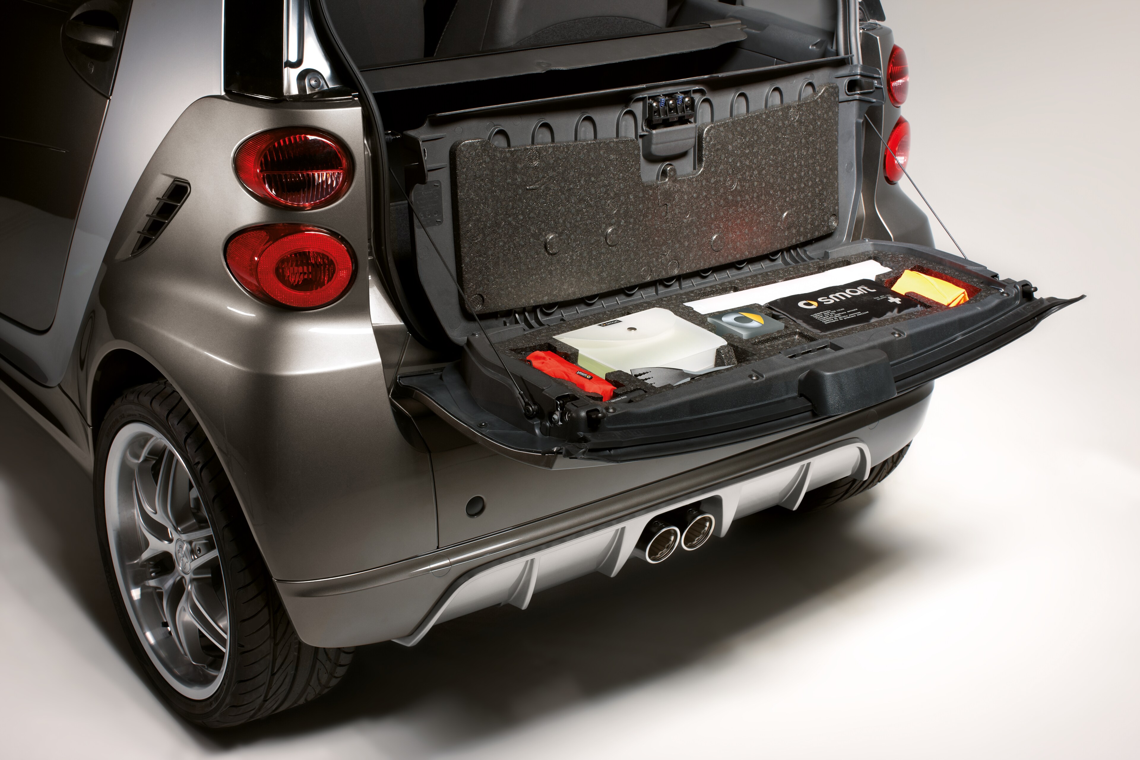 Mercedes-Benz - Sicherheit-Plus-Paket Sicherheit-Plus-Paket
