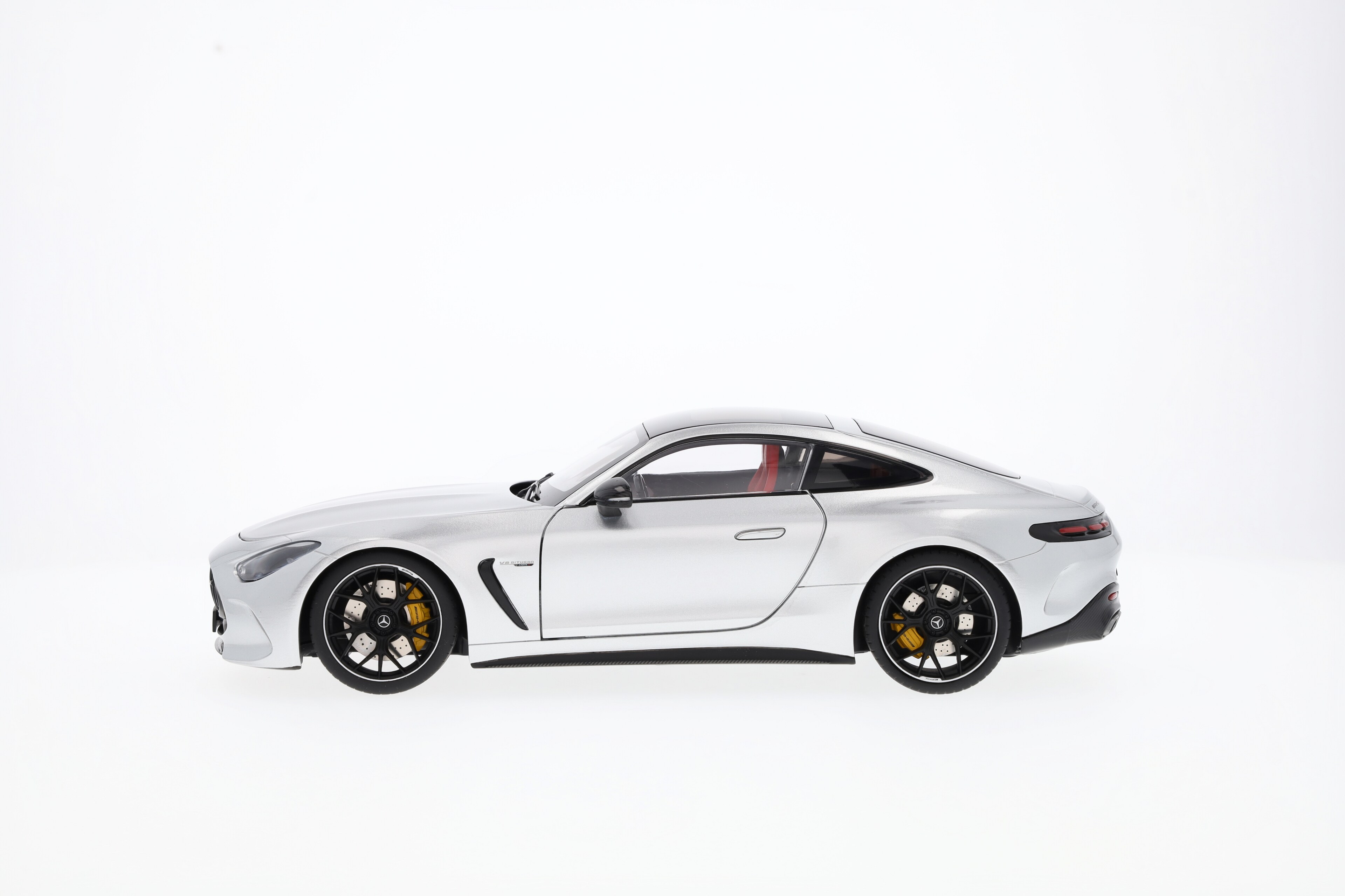 Mercedes-Benz - Mercedes-AMG GT 63, C192 hightechsilber, 1:18