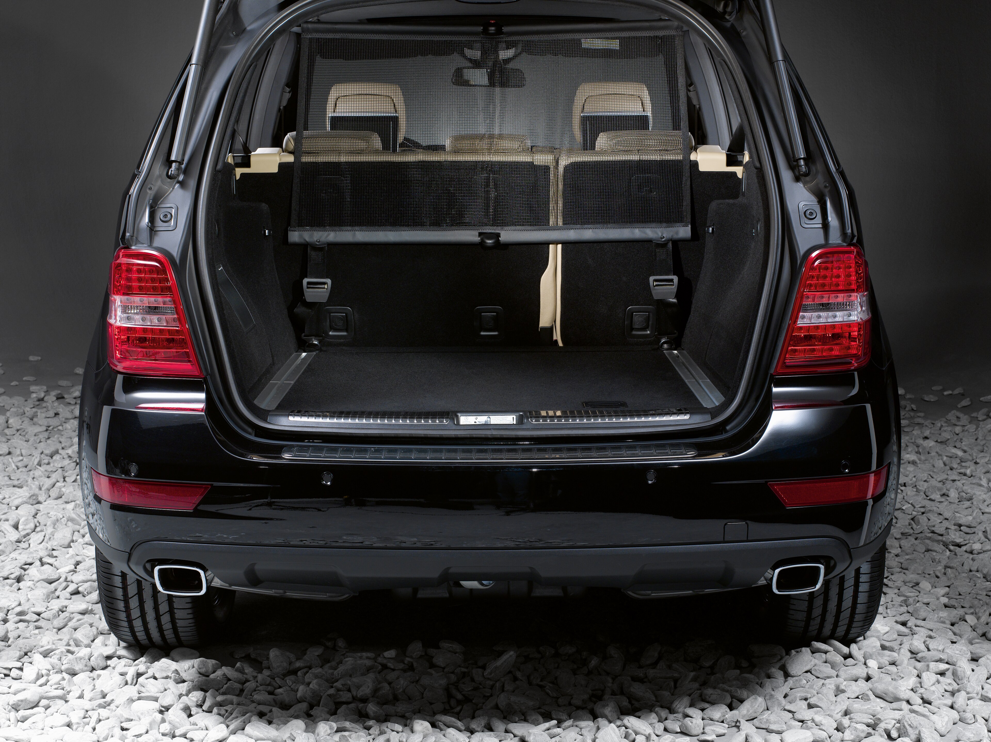 Mercedes-Benz - E26_P-_Trennnetz E26_P-_Trennnetz