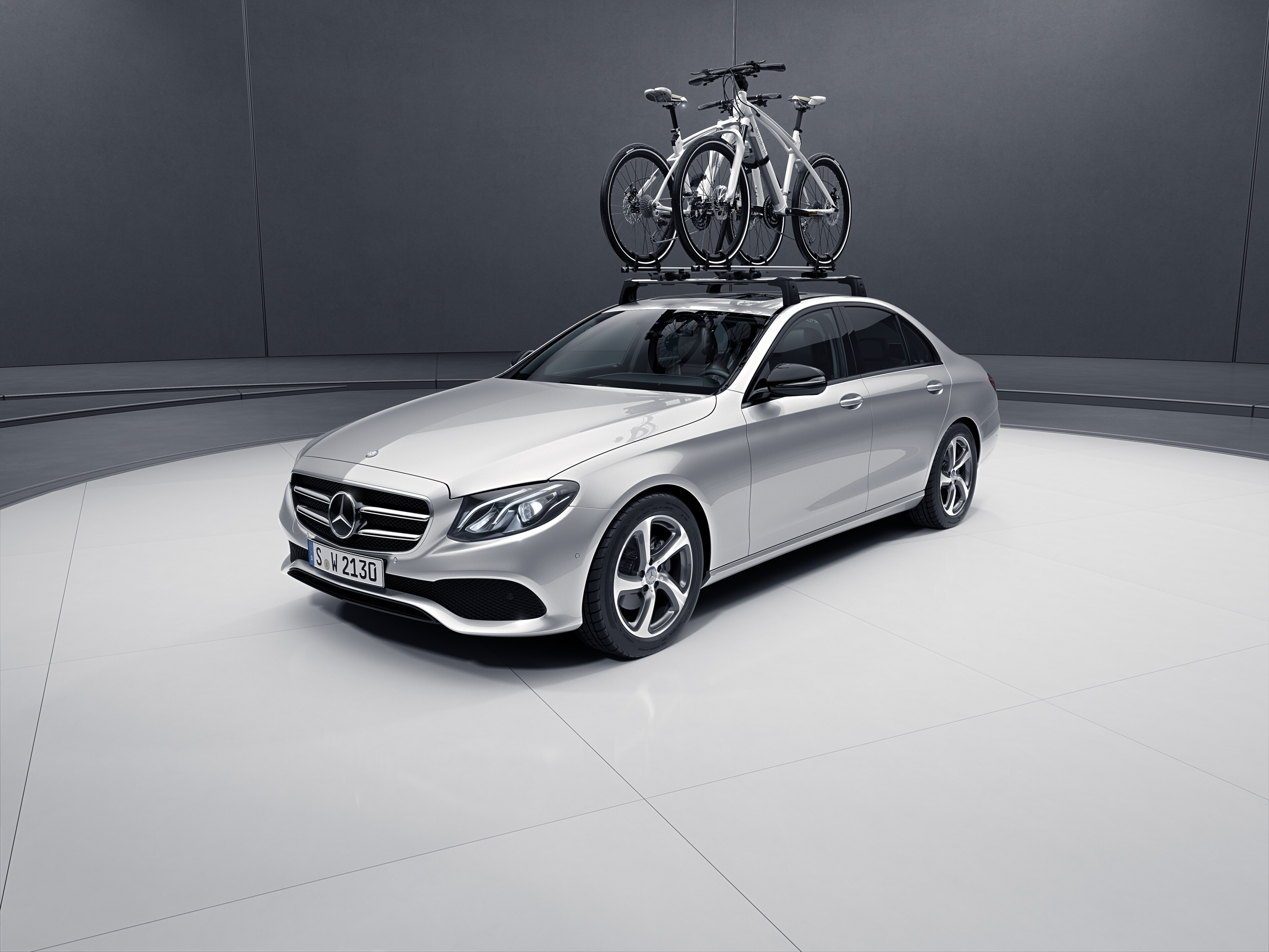 Mercedes-Benz - Grundträger, 2-teilig Grundträger, 2-teilig