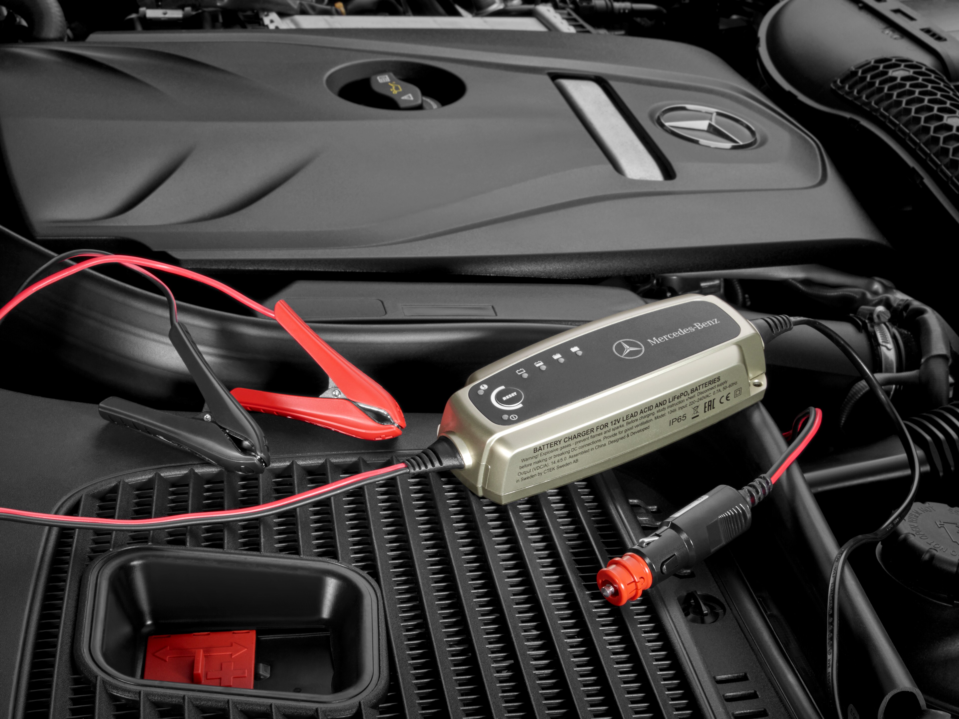 Mercedes_LadegerÃ¤t_klein_V2